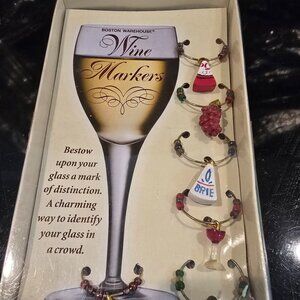 Wine Glass Markers Set of 6 Wine Glass Charms 2001 - NEW in box